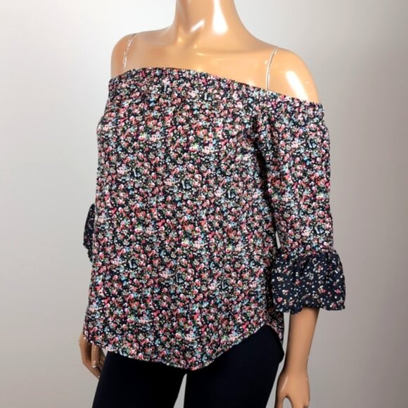 3/$20 Ardene Floral Off Shoulder Top Ruffle Flare Cropped Sleeve Size Small - Picture 4 of 11
